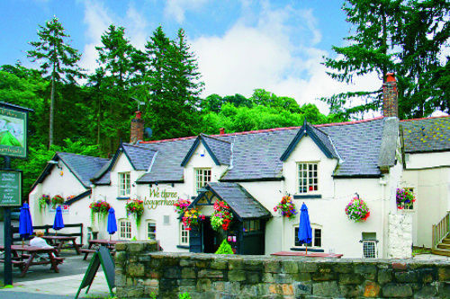 Hotel We Three Loggerheads Gwernymynydd Zewnętrze zdjęcie